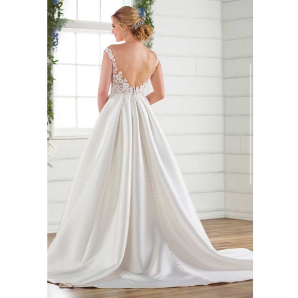 NWT Essence of Australia Ivory Wedding Dress D2798 - Picture 2 of 2